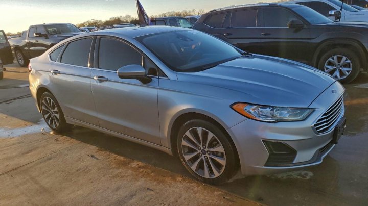 Ford FUSION  2020