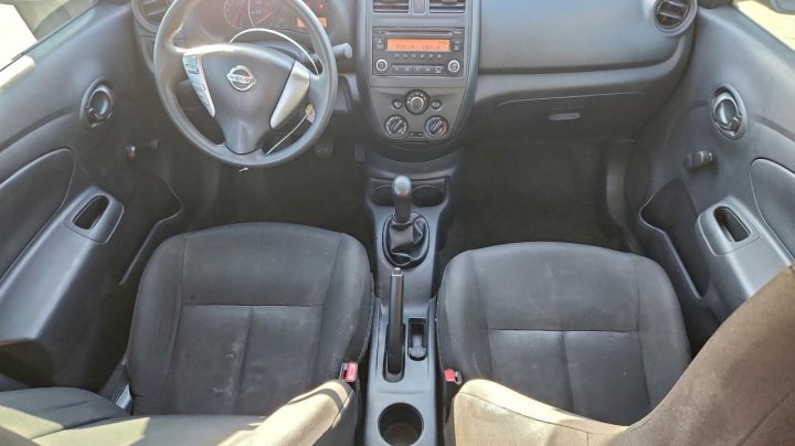 Nissan Versa  2016
