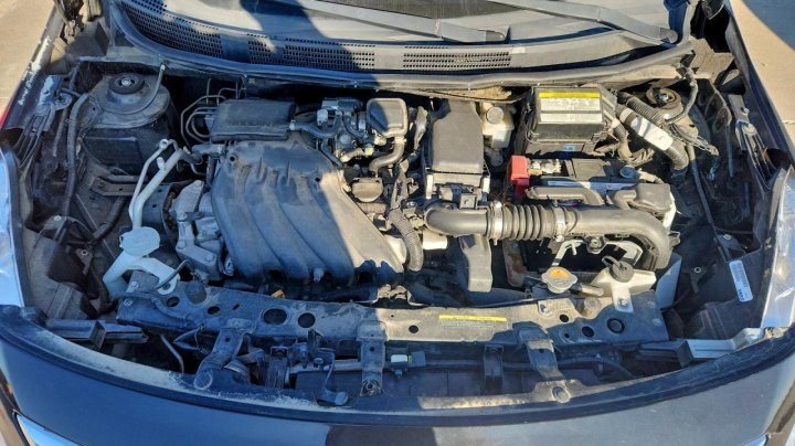 Nissan Versa  2016