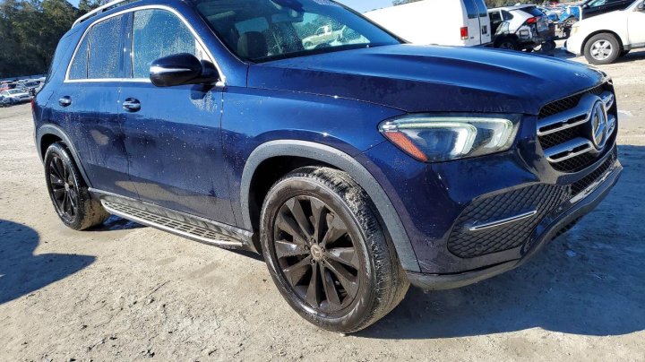 Mercedes-Benz GLE  2020