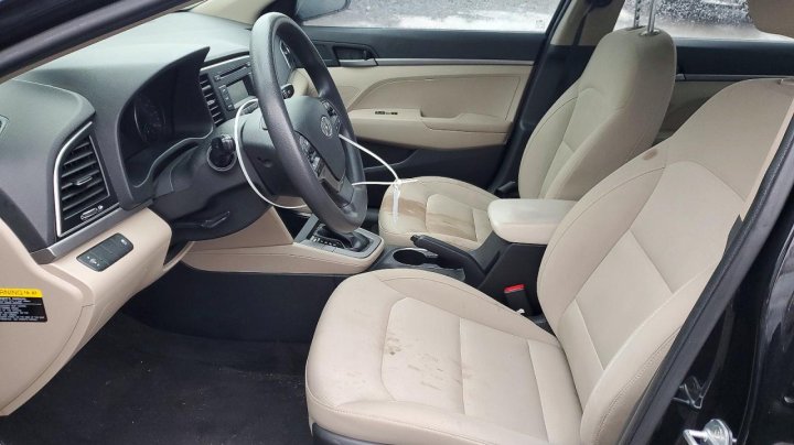 Hyundai Elantra  2018