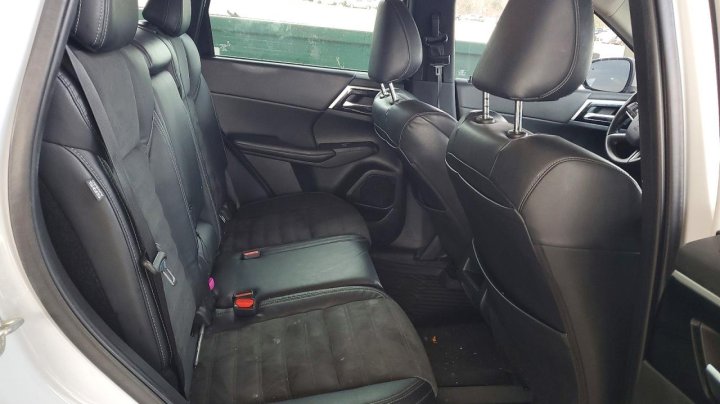 Mitsubishi Outlander  2022
