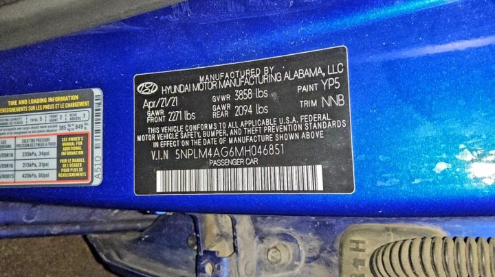Hyundai Elantra  2021