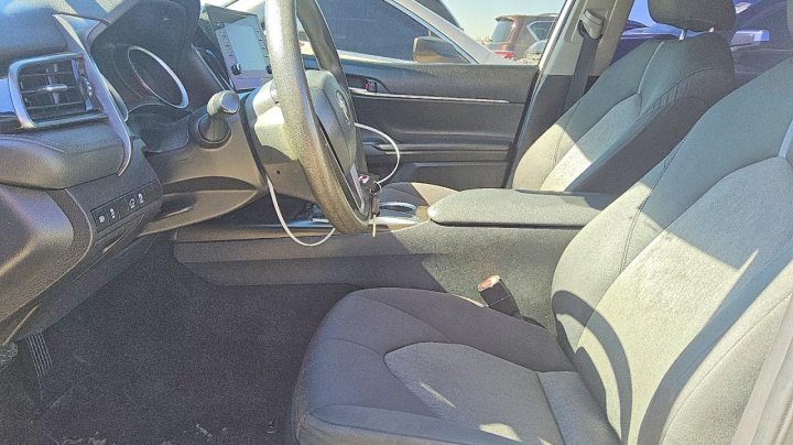 Toyota Camry  2021