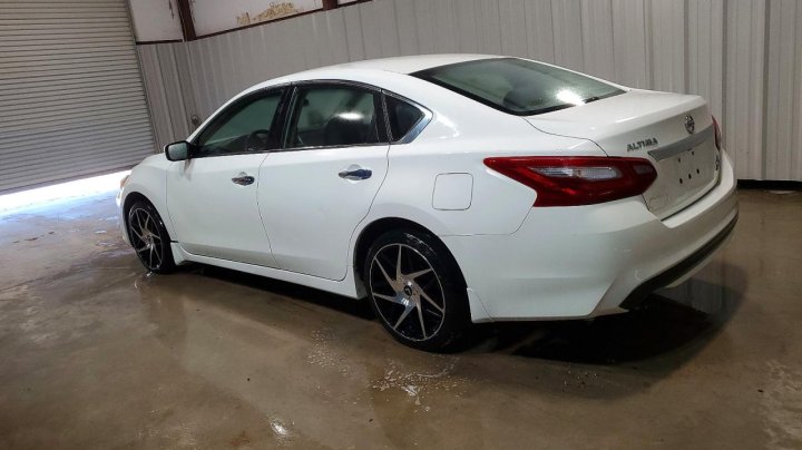 Nissan Altima  2018