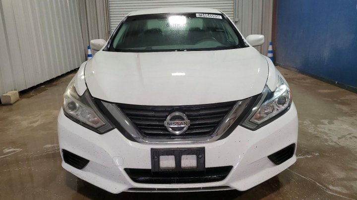 Nissan Altima  2018