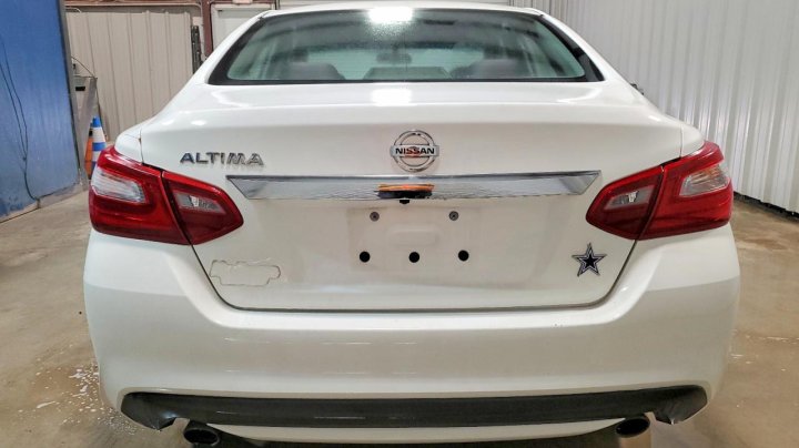Nissan Altima  2018