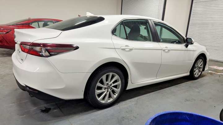 Toyota Camry  2024