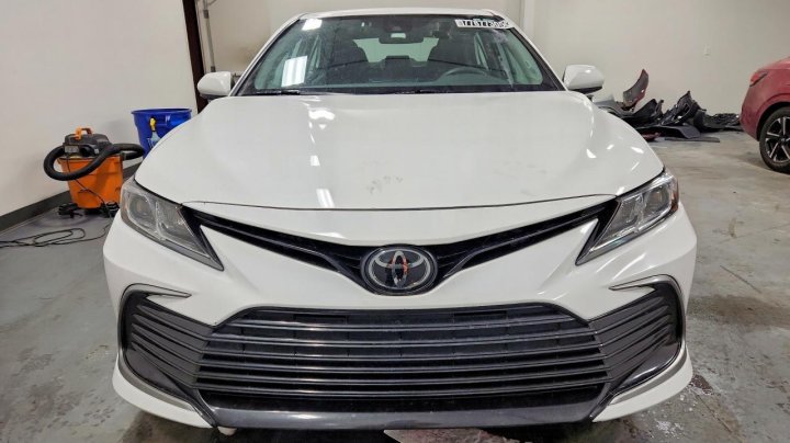 Toyota Camry  2024