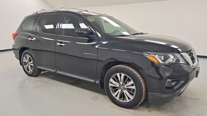Nissan Pathfinder  2018