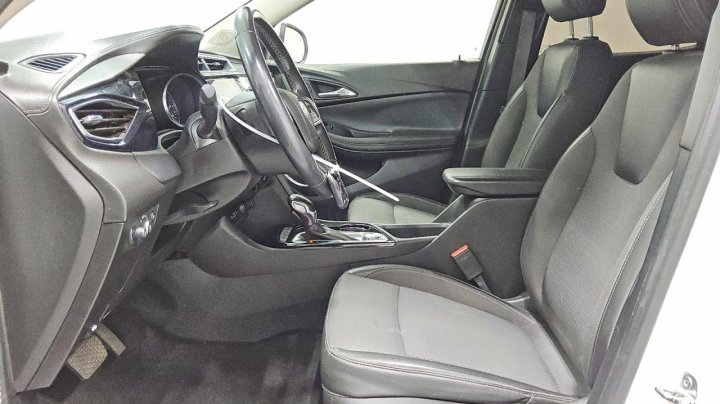 Buick Encore  2021
