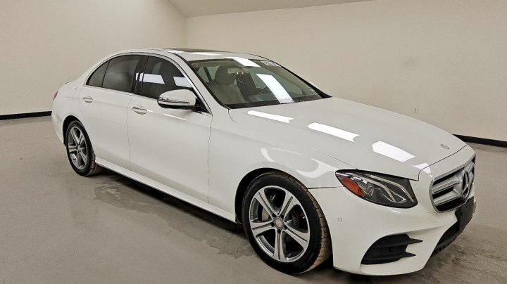 Mercedes-Benz E  2017