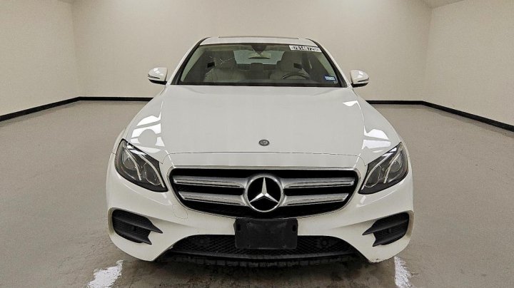 Mercedes-Benz E  2017