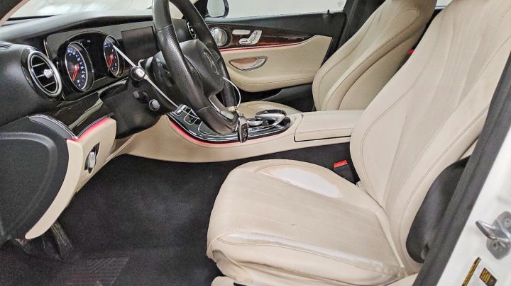 Mercedes-Benz E  2017