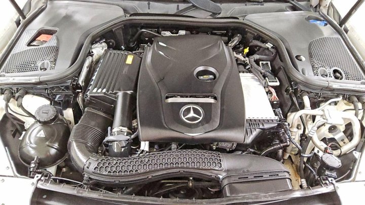 Mercedes-Benz E  2017