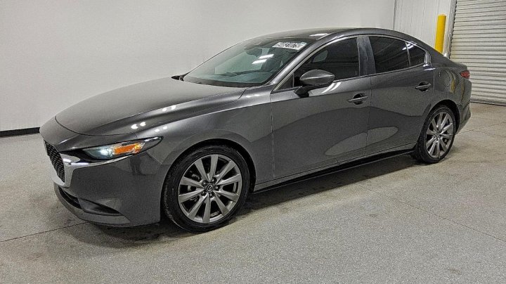 Mazda 3  2021