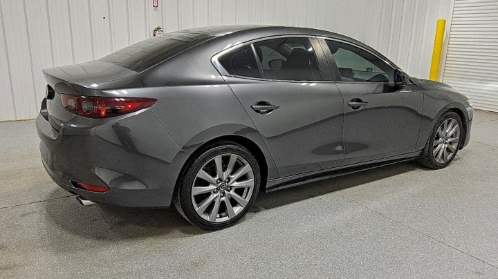 Mazda 3  2021