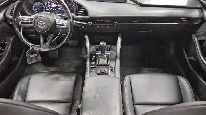 Mazda 3  2021