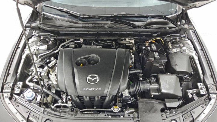 Mazda 3  2021