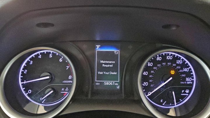 Toyota Camry  2021