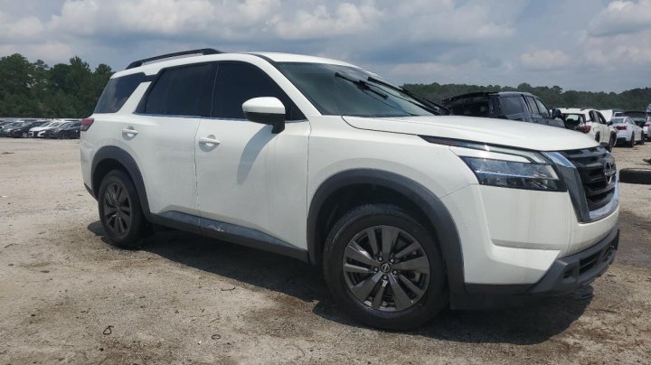 Nissan Pathfinder  2022