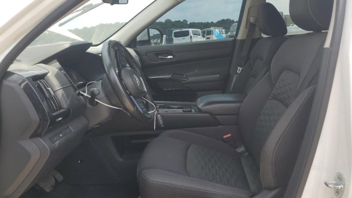 Nissan Pathfinder  2022
