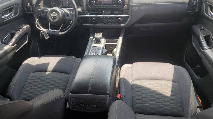 Nissan Pathfinder  2022