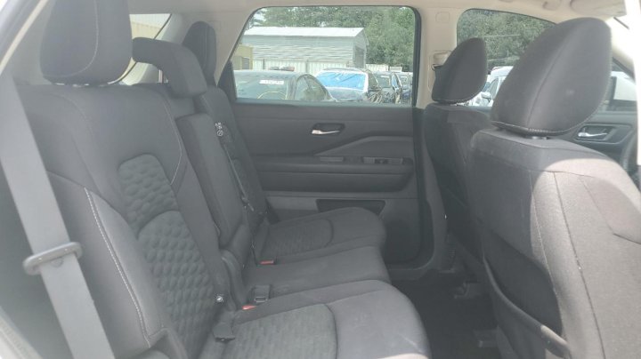 Nissan Pathfinder  2022