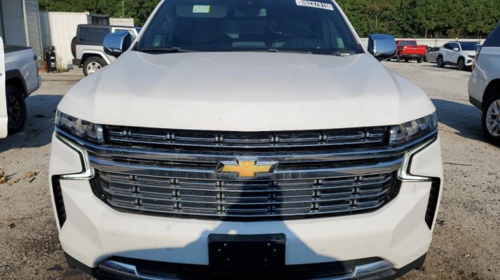 Chevrolet Suburban  2023