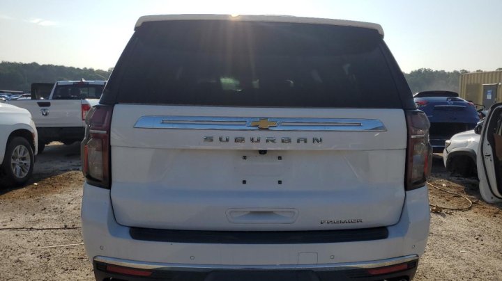 Chevrolet Suburban  2023