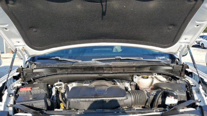 Chevrolet Suburban  2023