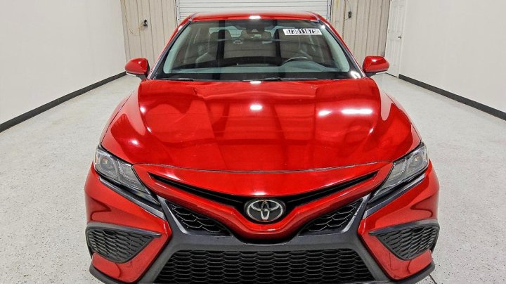 Toyota Camry  2024