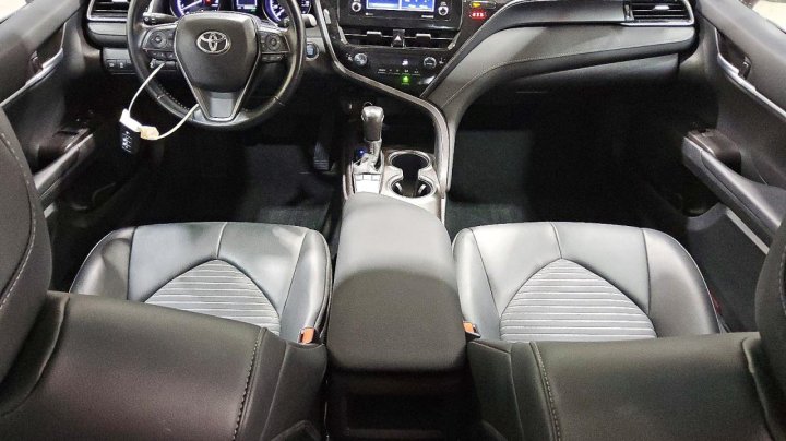 Toyota Camry  2024