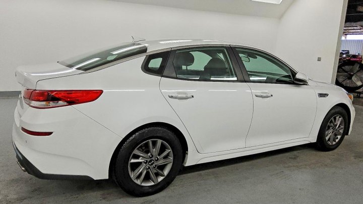 KIA Optima  2020