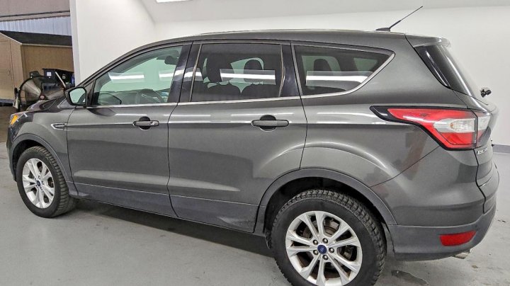 Ford Escape  2017