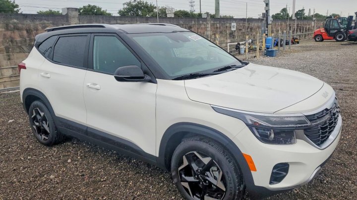 KIA Seltos  2025