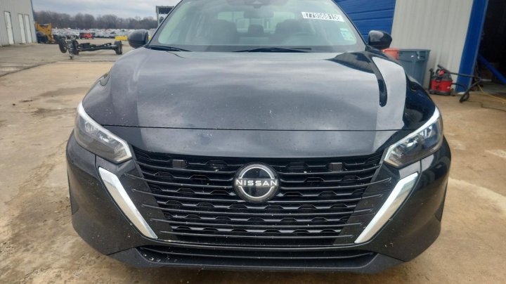Nissan Sentra  2024