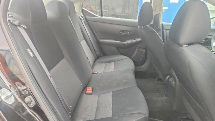 Nissan Sentra  2024
