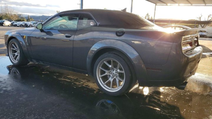 Dodge Challenger  2020