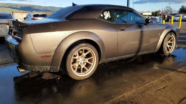 Dodge Challenger  2020