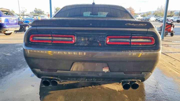 Dodge Challenger  2020