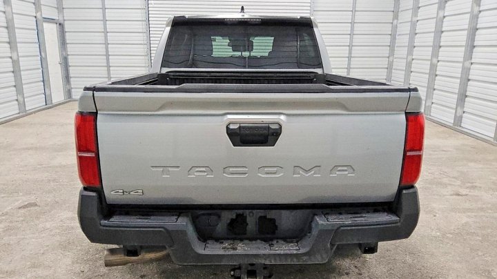 Toyota TACOMA  2025