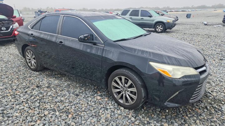 Toyota Camry  2017