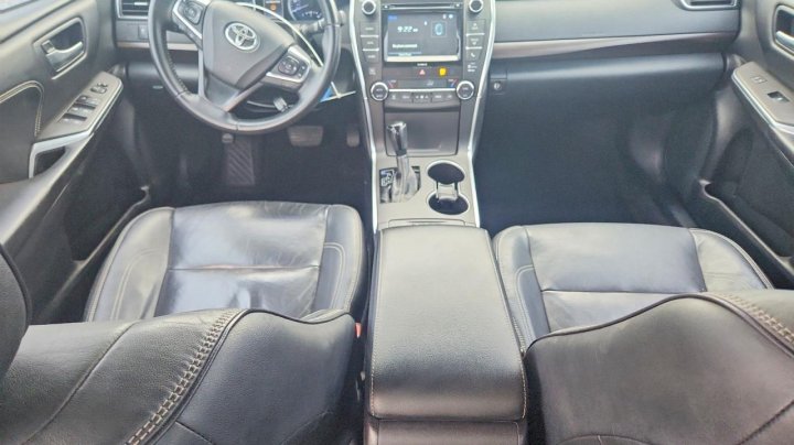 Toyota Camry  2017