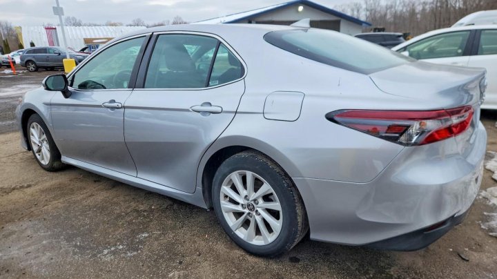 Toyota Camry  2024