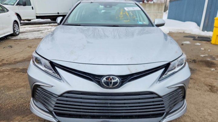 Toyota Camry  2024