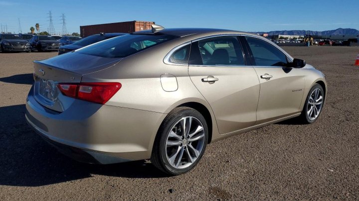 Chevrolet Malibu  2023