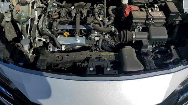 Nissan Versa  2025
