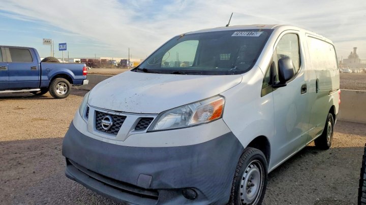 Nissan NV200  2015