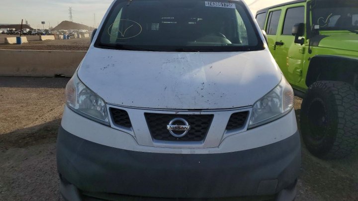Nissan NV200  2015